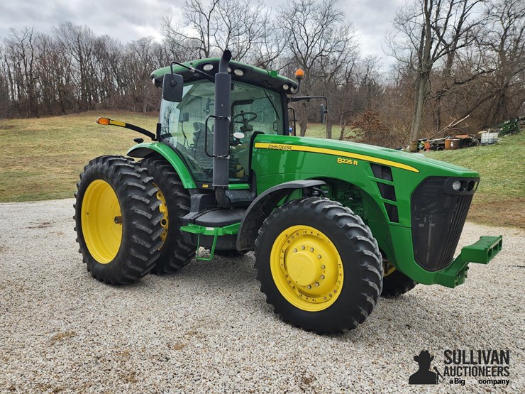 2010-john-deere-8225r-image-3