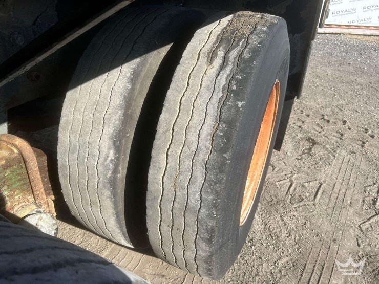 1981-mack-dm492s-image-12