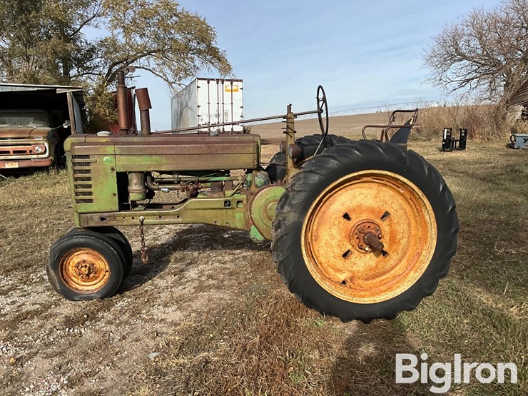 john-deere-b-image-8