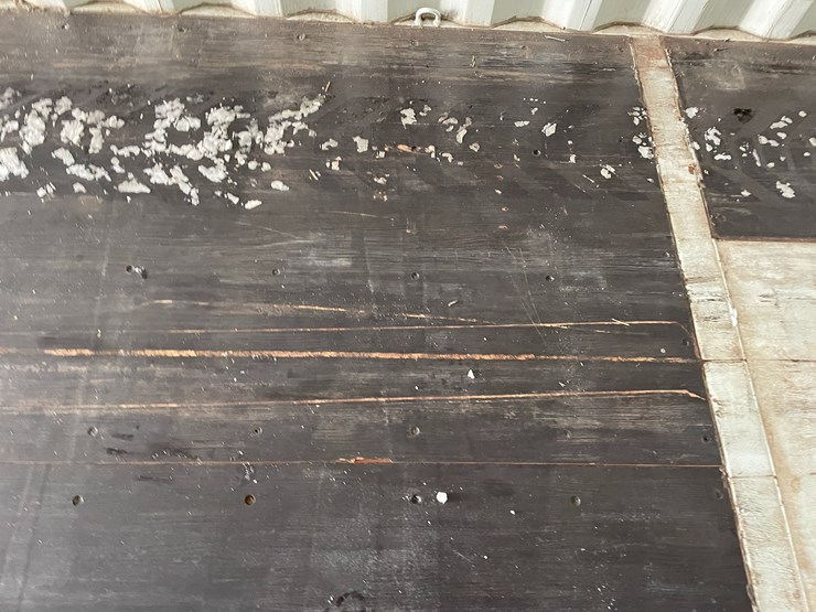 #104-•-40'-high-cube-shipping-container-image-15