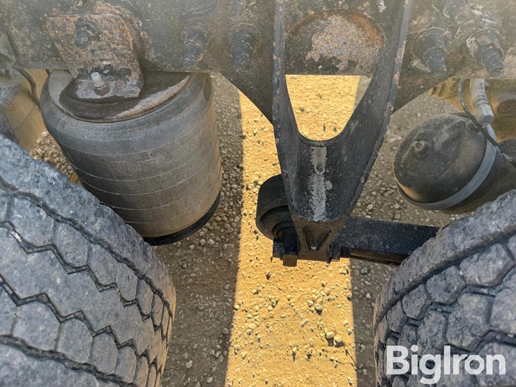 2011-international-prostar-image-20