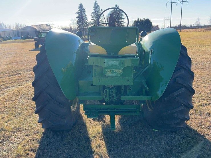 john-deere-830-image-4