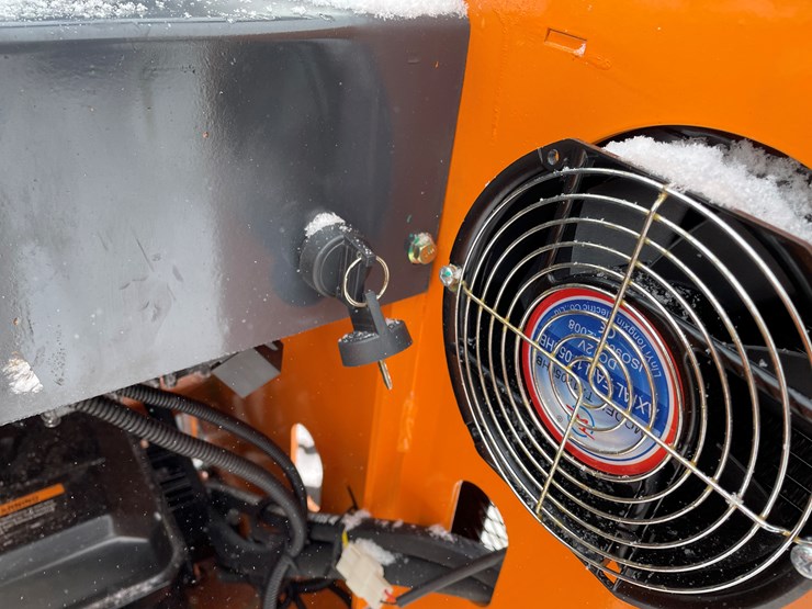 #309-•-new-land-hero-mini-skid-steer-loader-image-26