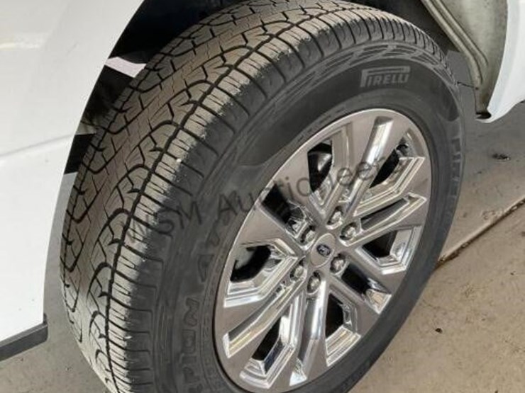 2017-ford-f150-image-8