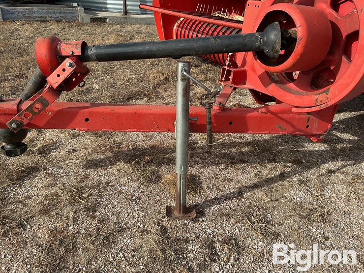 massey-ferguson-128-image-9