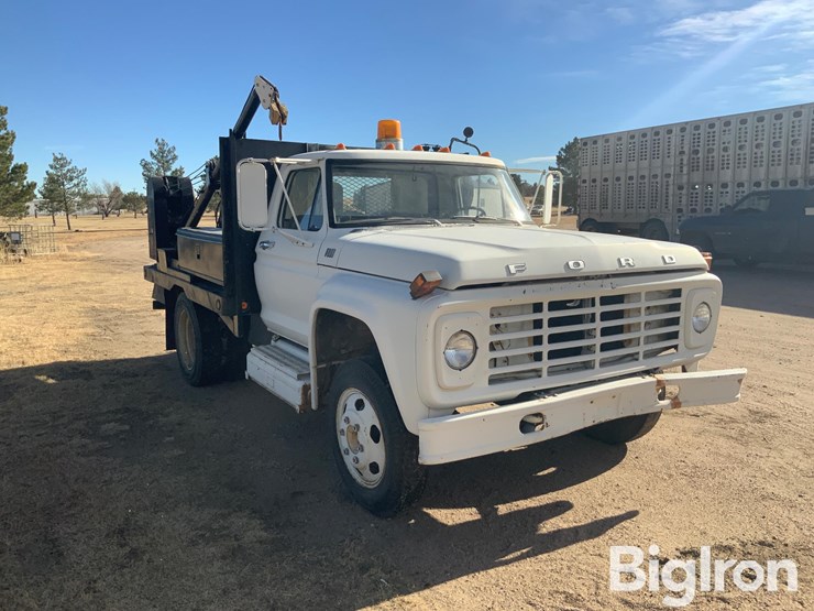 1975-ford-f600-image-3