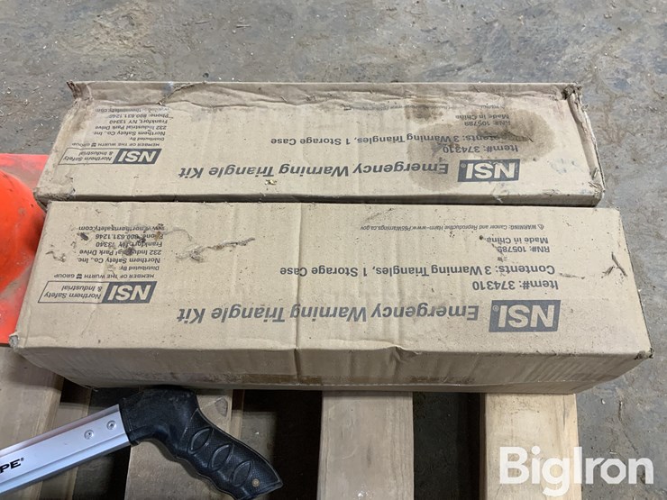 spectra-precision-gl1425c-laser-level-&-safety-equipment-image-17