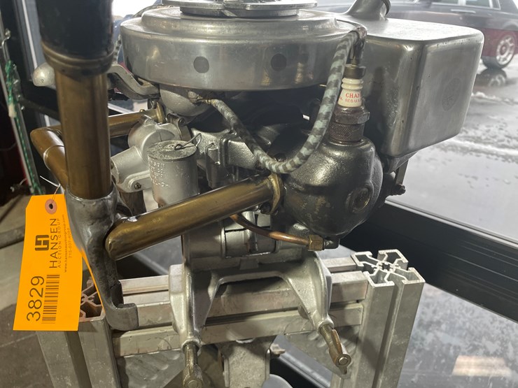 #3829-•-johnson-vintage-outboard-boat-motor-image-8