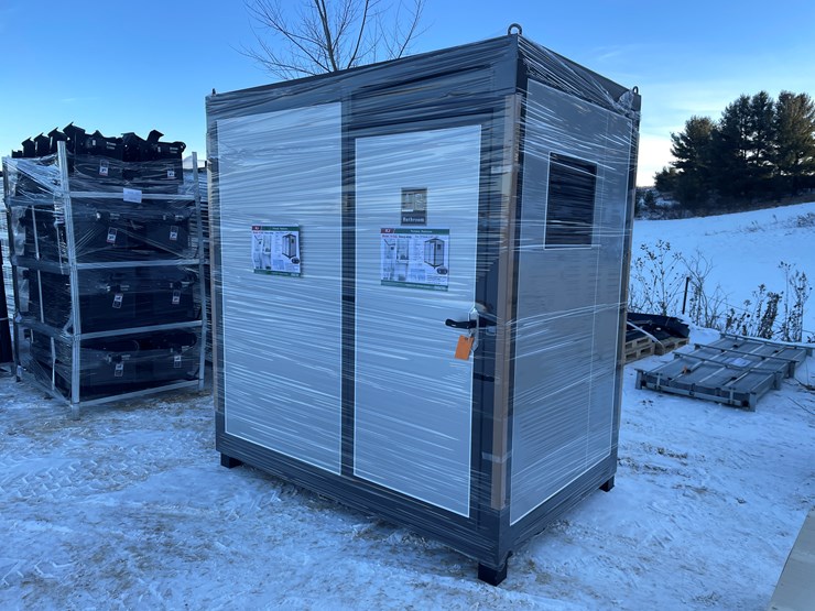 #108-•-new-kj-portable-bathroom-image-1