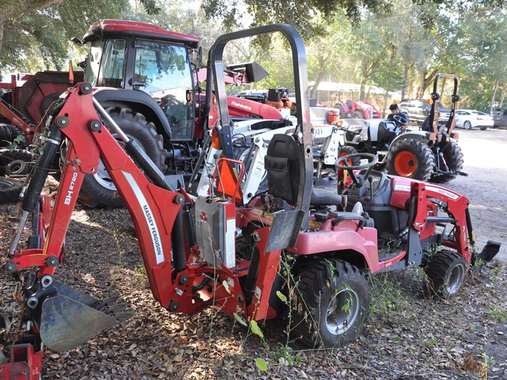 2021-massey-ferguson-gc1723eb-image-5