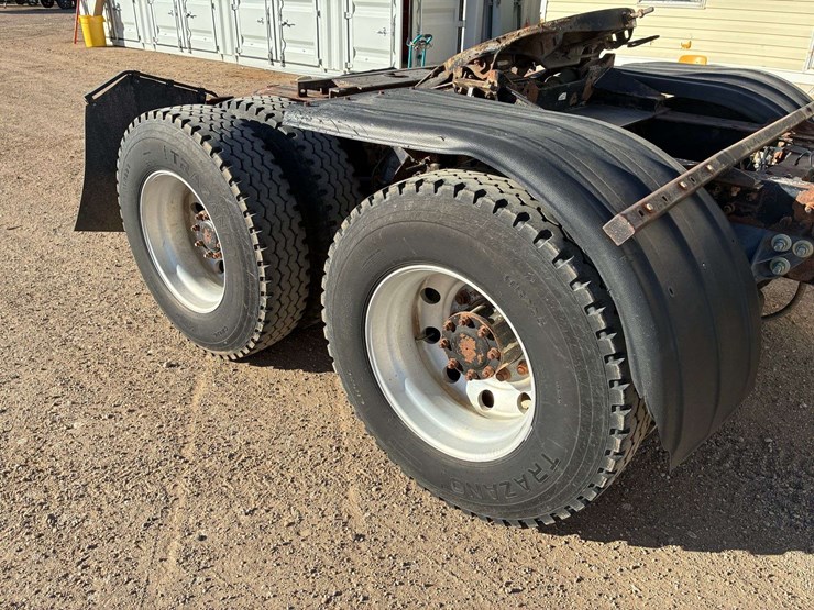 2006-mack-chn613-image-14