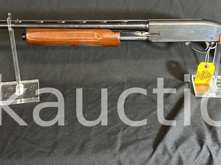 high-standard-skeet-flight-king-28ga-shotgun-(sn#-3014934)-image-10