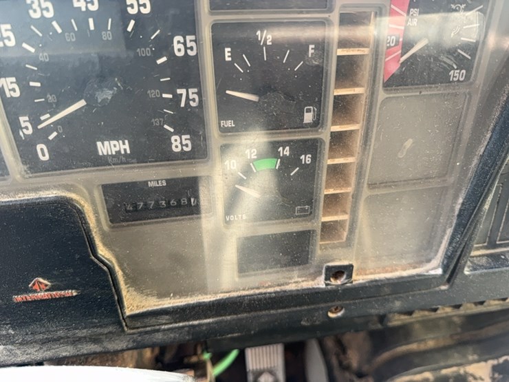 1989--intl-tractor-trailer,-477,369-miles,-diesel-l10-cummings-engine,-title-in-hand;-located-at-7241-roxbury-rd,-charles-city,-va,-please-call-804.837.9940-or-804.651.4404-with-questions-image-22