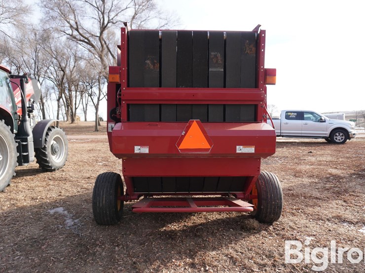 2008-new-holland-br7090-image-6