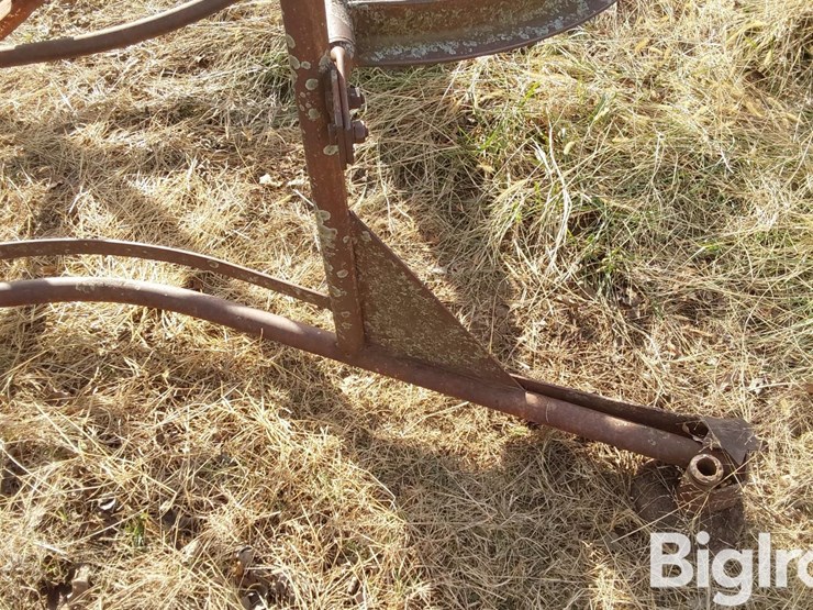 welch-ferris-wheel-bale-loader-image-14