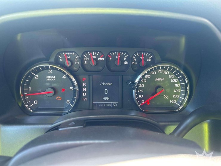 2015-chevrolet-silverado-1500-image-9