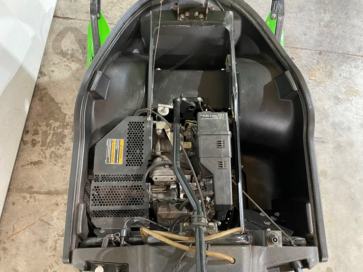 2002-caterpillar-120-image-19