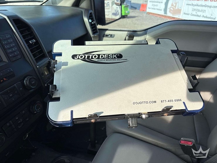 2017-ford-f150-image-22