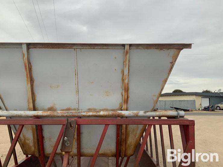 cattle-man’s-choice-bale-feeder-wagon-image-12