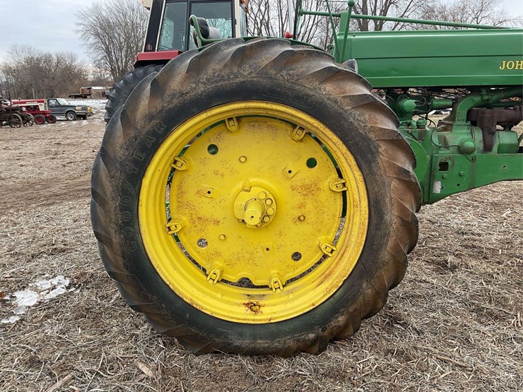 john-deere-70-image-10