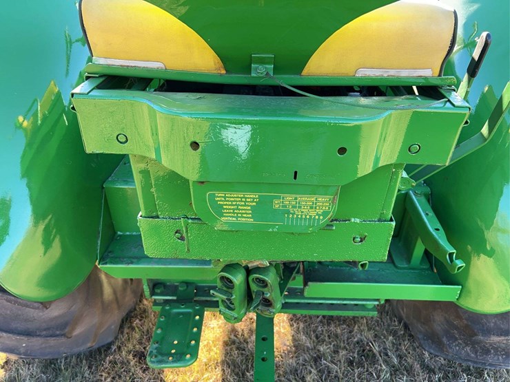 john-deere-830-image-48