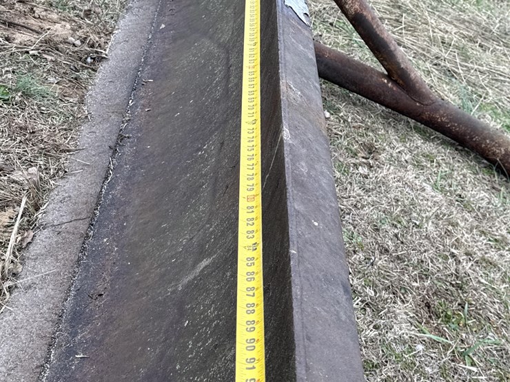 international-806-image-9