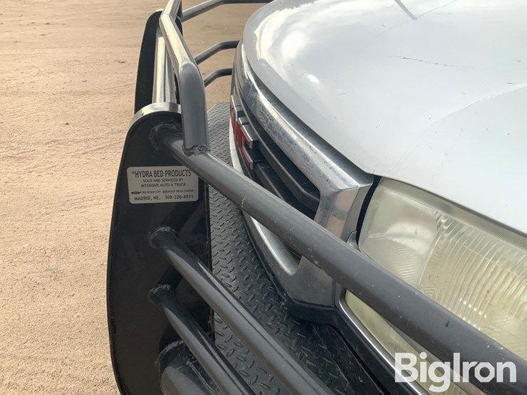 2005-gmc-sierra-2500-image-18