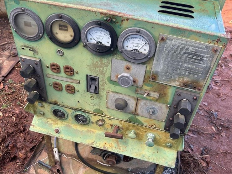 gas-powered-generator-image-2