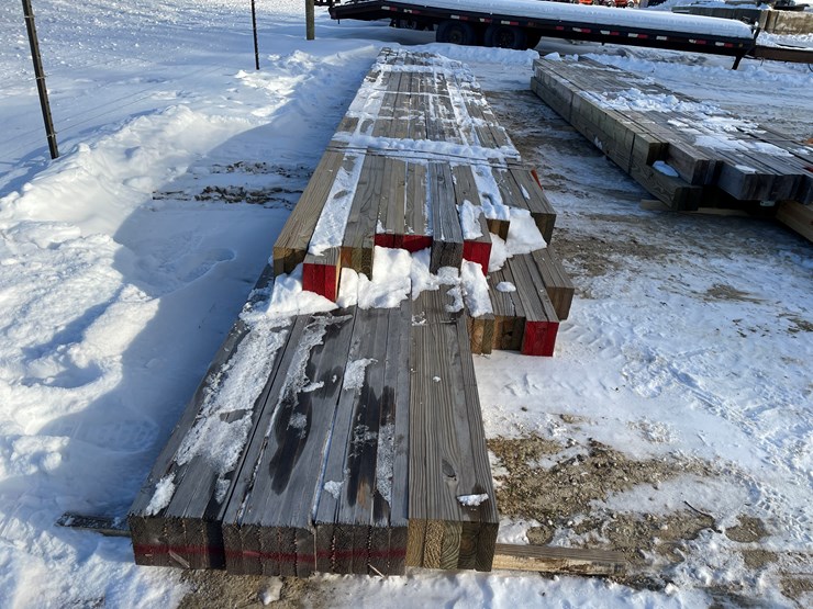 #3789-•-bundle-of-laminated-wood-beams-image-4