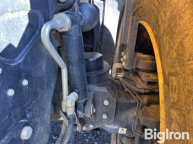 2022-jcb-8330-fastrac-4wd-tractor-image-17