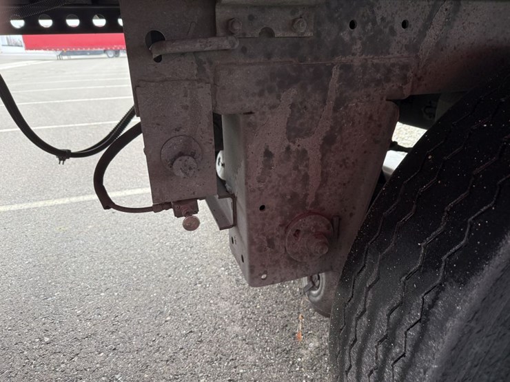 2016-utility-van-image-6