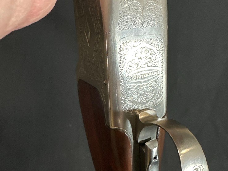 winchester-101-skeet-diamond-grade-20ga-ou-shotgun-(sn#--dg282341e)-(case)-image-4