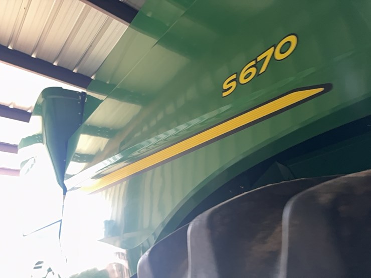 2015-john-deere-s670-image-12