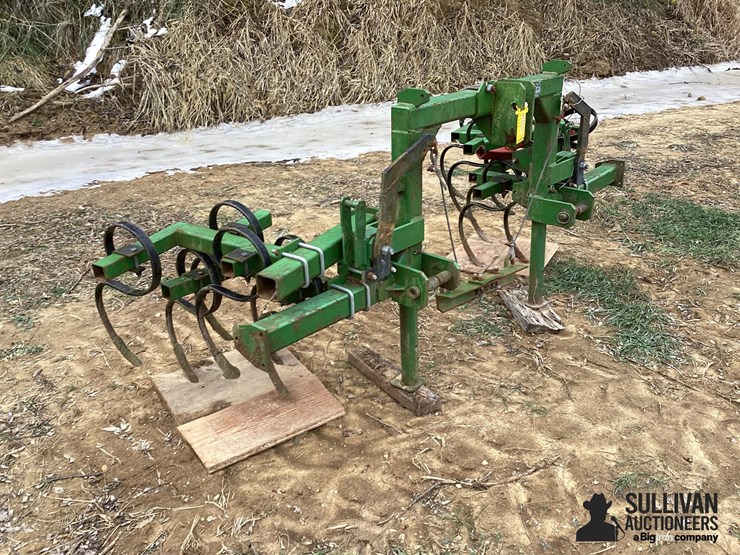custom-3-pt-2-row-cultivator-image-3