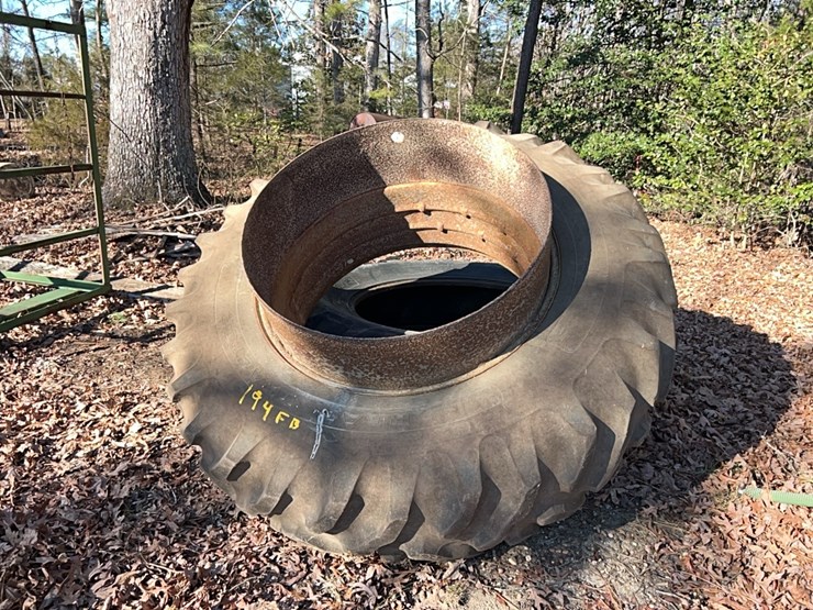 dual-wheels;located-at-7241-roxbury-rd,-charles-city,-va,-please-call-804.837.9940-or-804.651.4404-with-questions-image-1