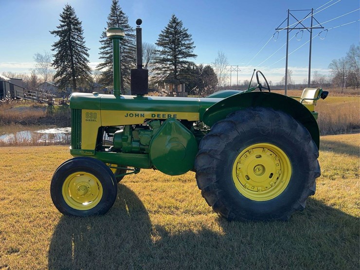 1959-john-deere-830-image-6