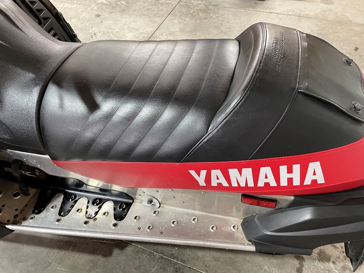 #3798-•-2004-yamaha-sx-viper-snowmobile-image-22