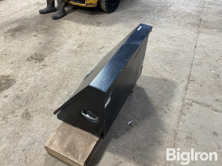 john-deere-toolbox-&-tools-image-7