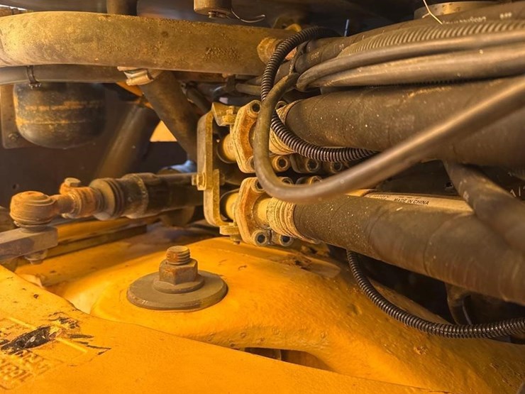 2016-volvo-a30g-image-15