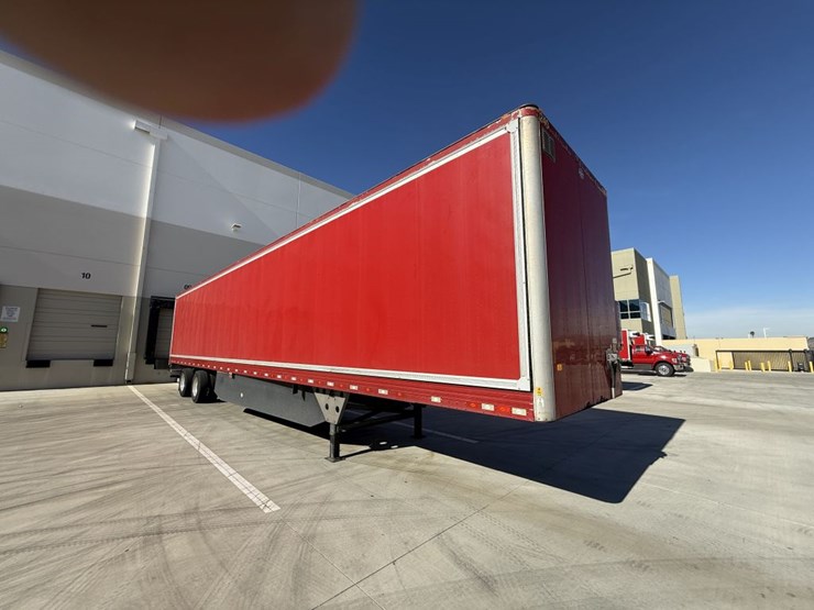 2016-utility-van-image-2