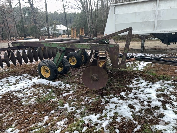 john-deere-340-image-52