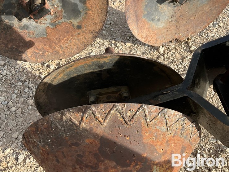 patriot-pivot-track-closer-image-16