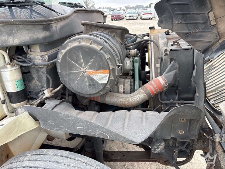 2007-international-durastar-4300-image-54