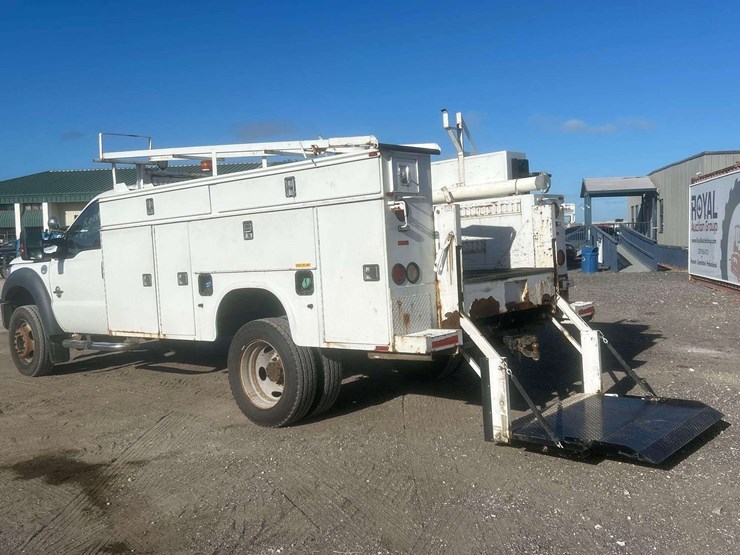 2012-ford-f550-image-4