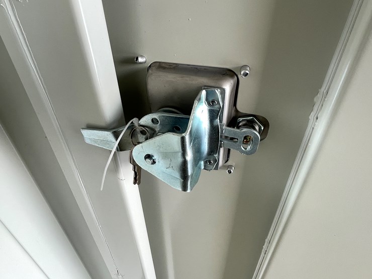 #106-•-10'-storage-container-image-15