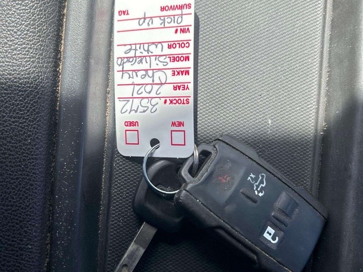 2021-chevrolet-silverado-1500-image-33