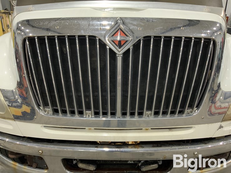 2013-international-4400-image-10