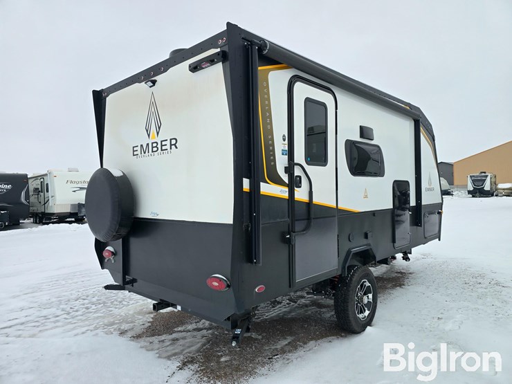 2022-ember-overland-171fb-travel-trailer-image-5