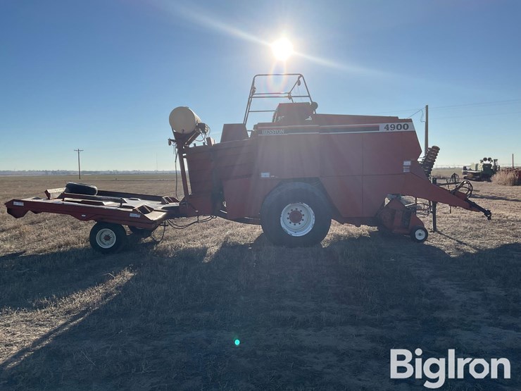 1995-hesston-4900-image-4