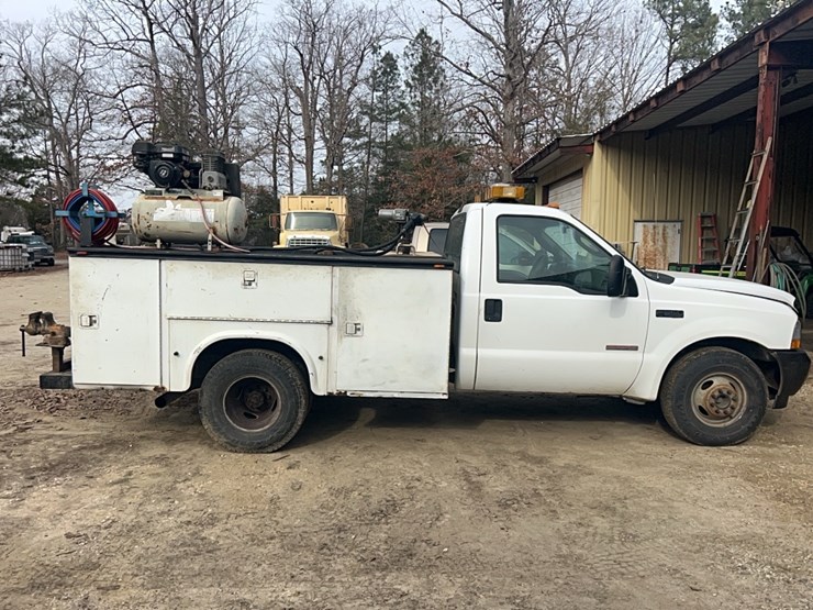 2004,-f-350-xl-service-truck,-8-ft,-diesel-6.0,-title-in-hand;-located-at-7241-roxbury-rd,-charles-city,-va,-please-call-804.837.9940-or-804.651.4404-with-questions-image-1